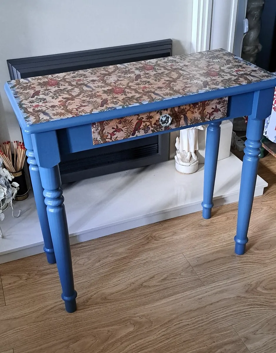 Table - Image 1
