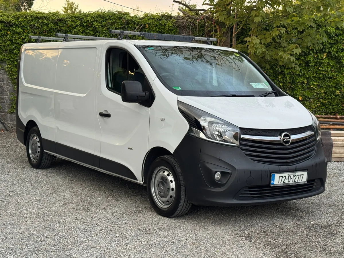 2017 Opel Vivaro 1.6 3 Seater 1 Owner - Image 1