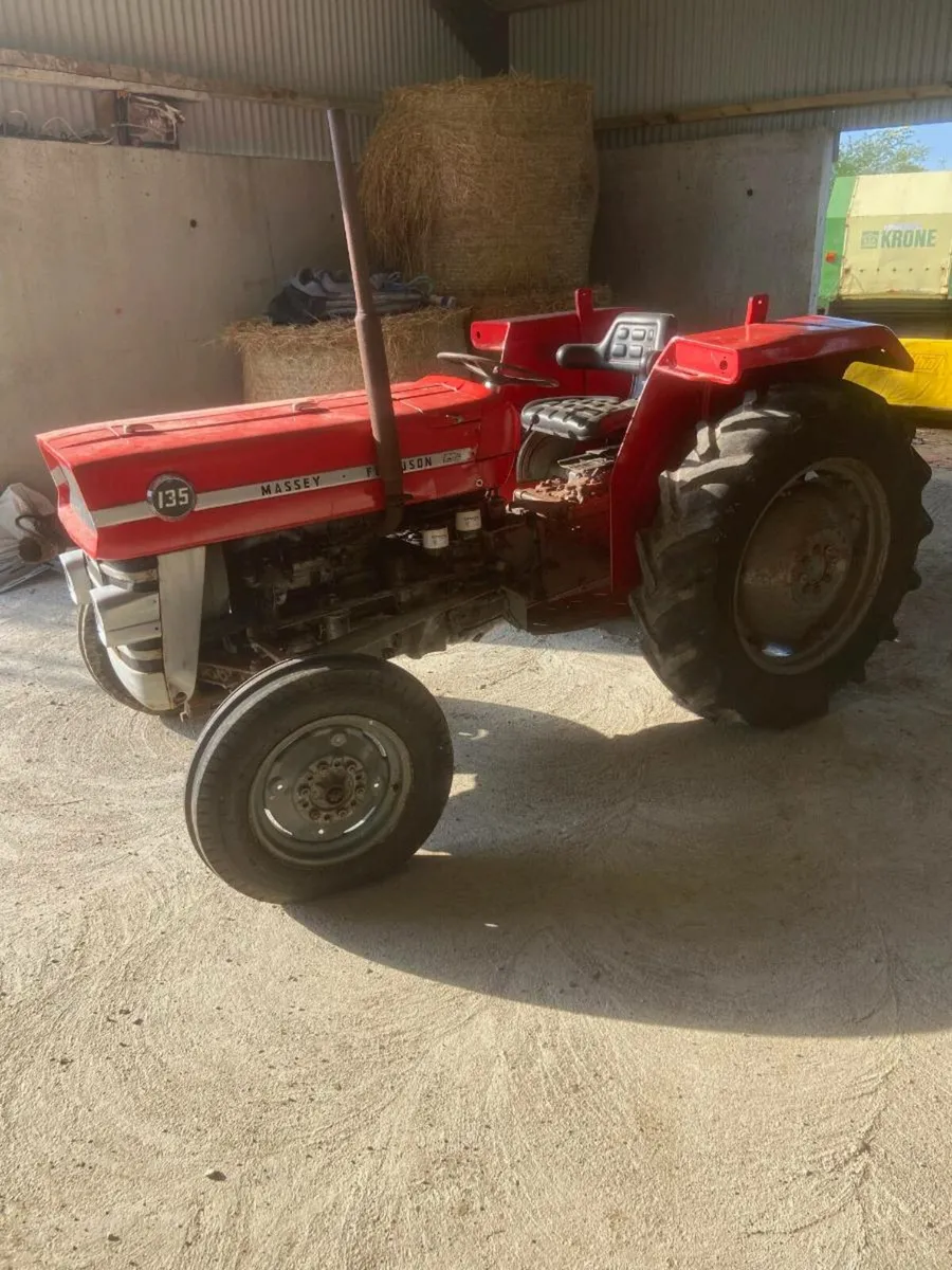 135 Massey Ferguson - Image 3