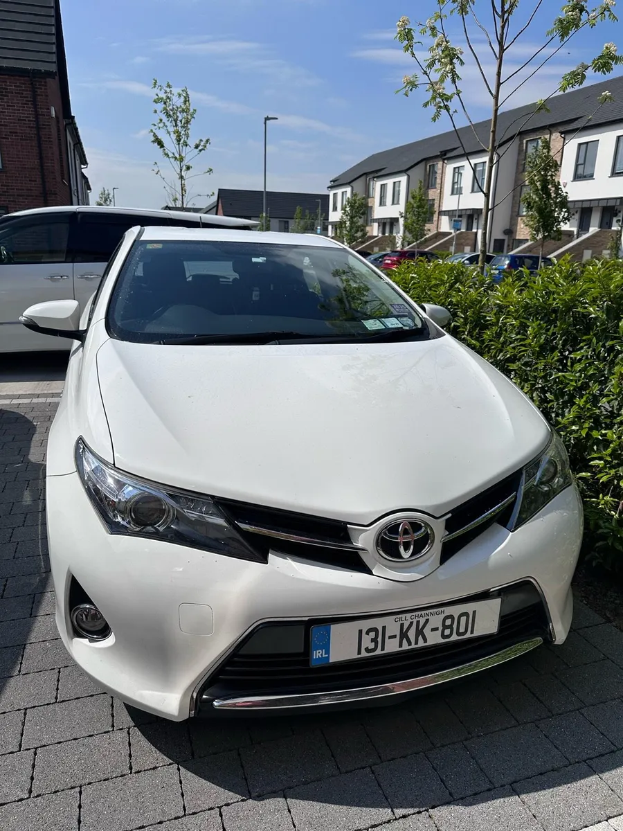 Toyota Auris - Image 2
