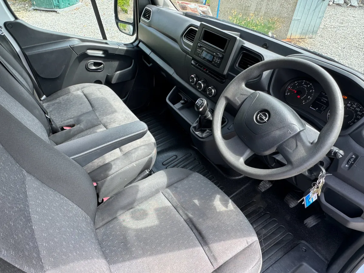 2020 Opel Movano 2.3 1 Owner - Image 2