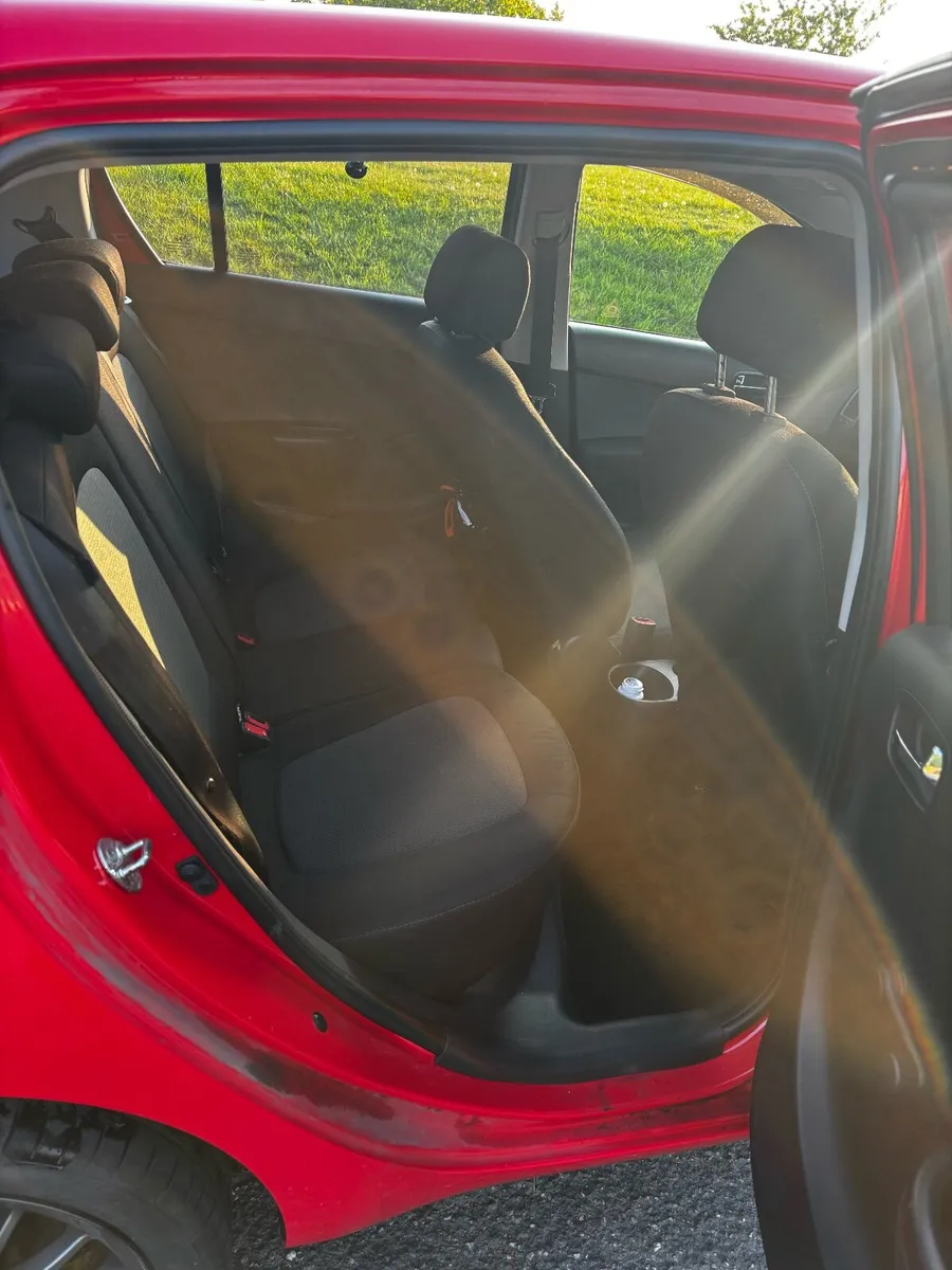 Hyundai i20 2014 - Image 2