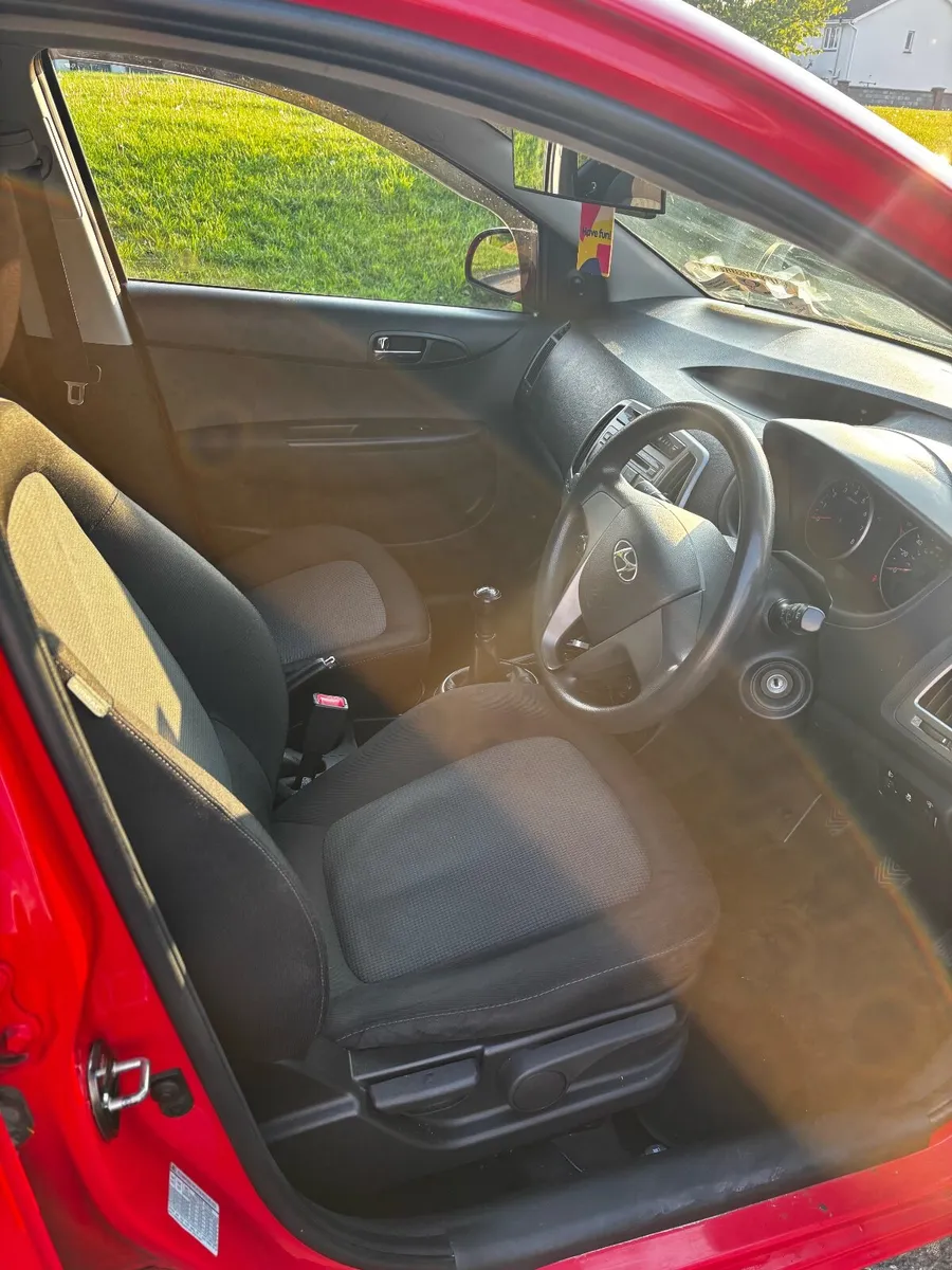 Hyundai i20 2014 - Image 3