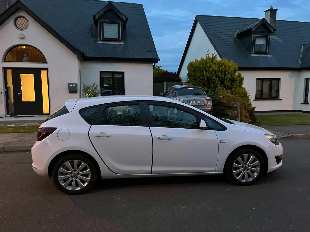 Vauxhall Astra 2016 - Image 4