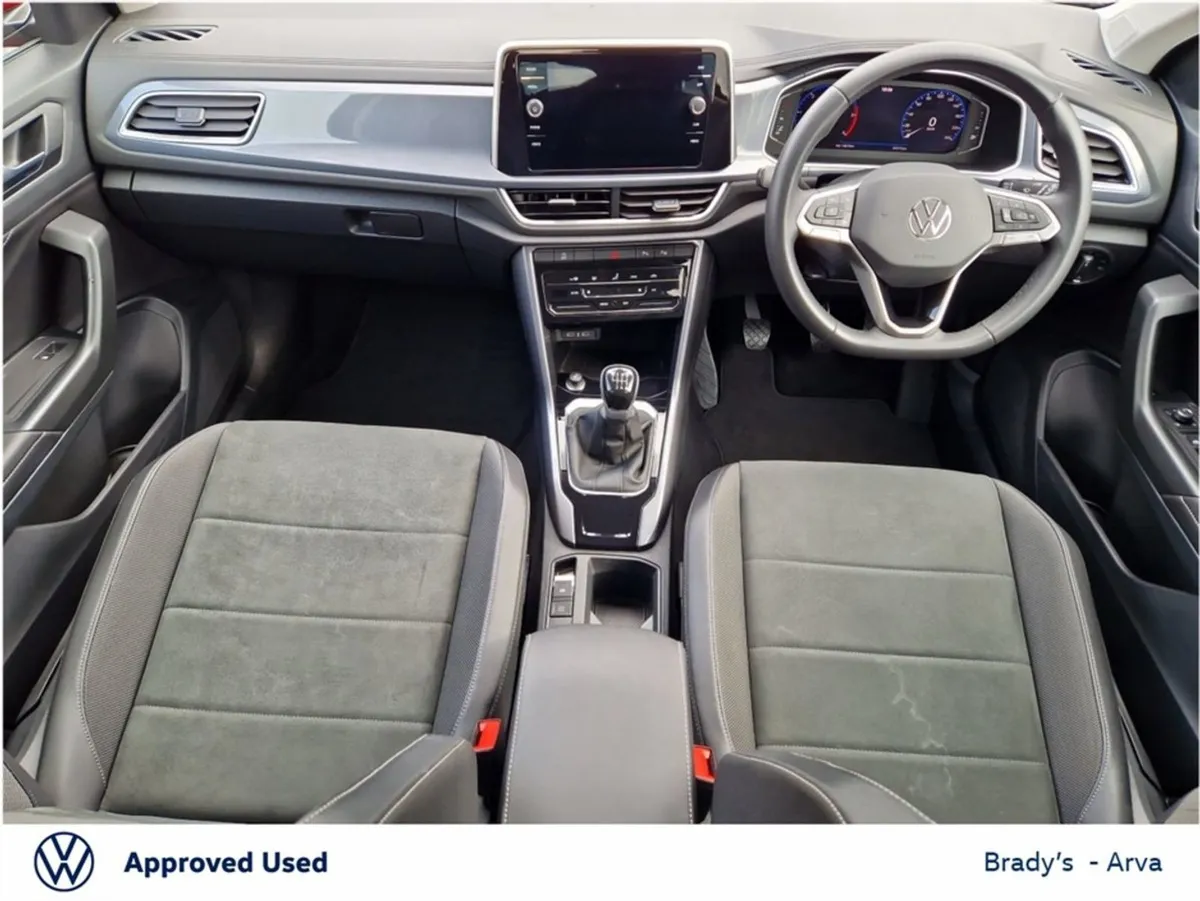 Volkswagen T-Roc Style 2.0 TDI 116BHP M6F - Image 2