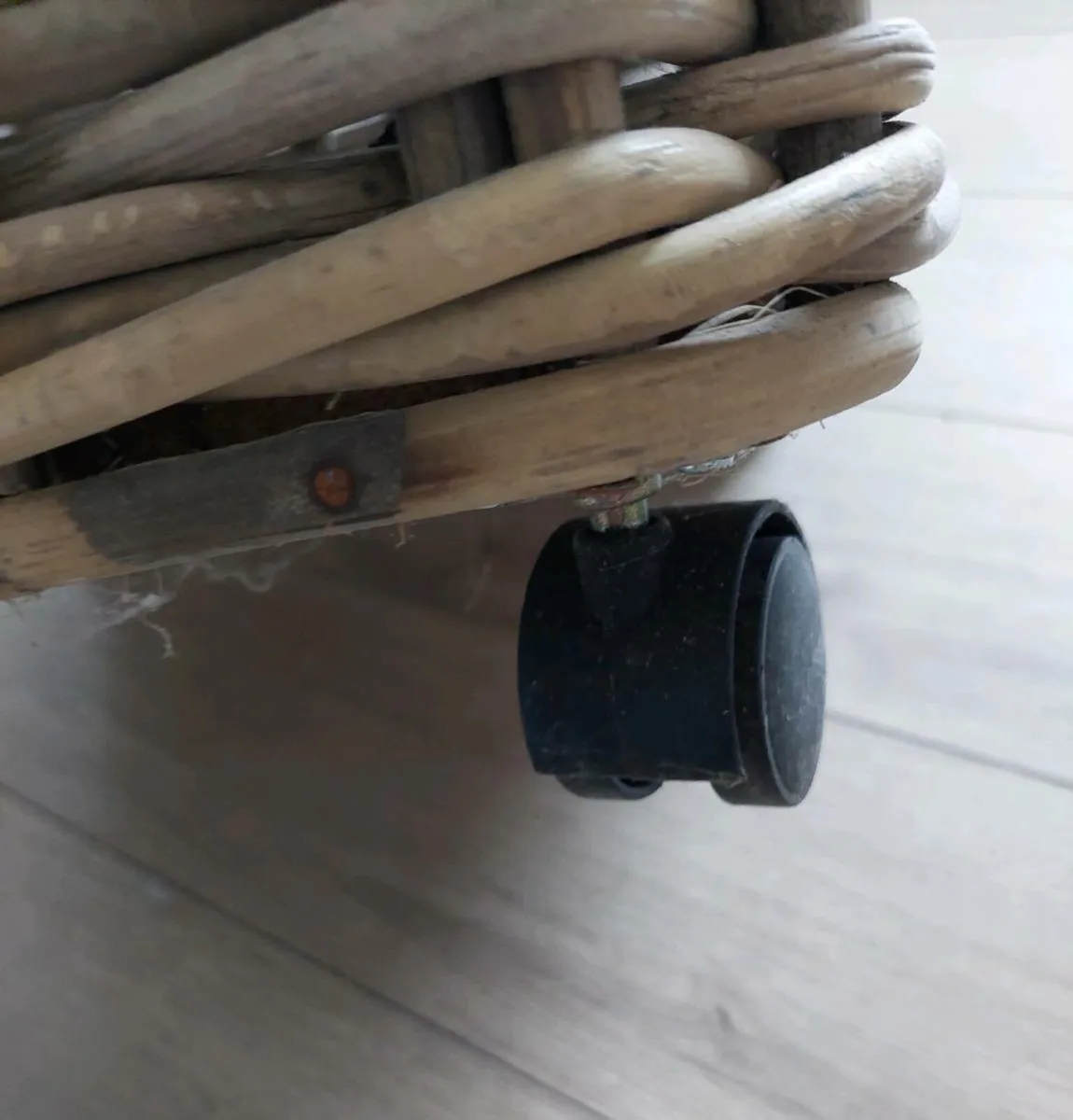 Large Wicker Basket on Castors - Image 2