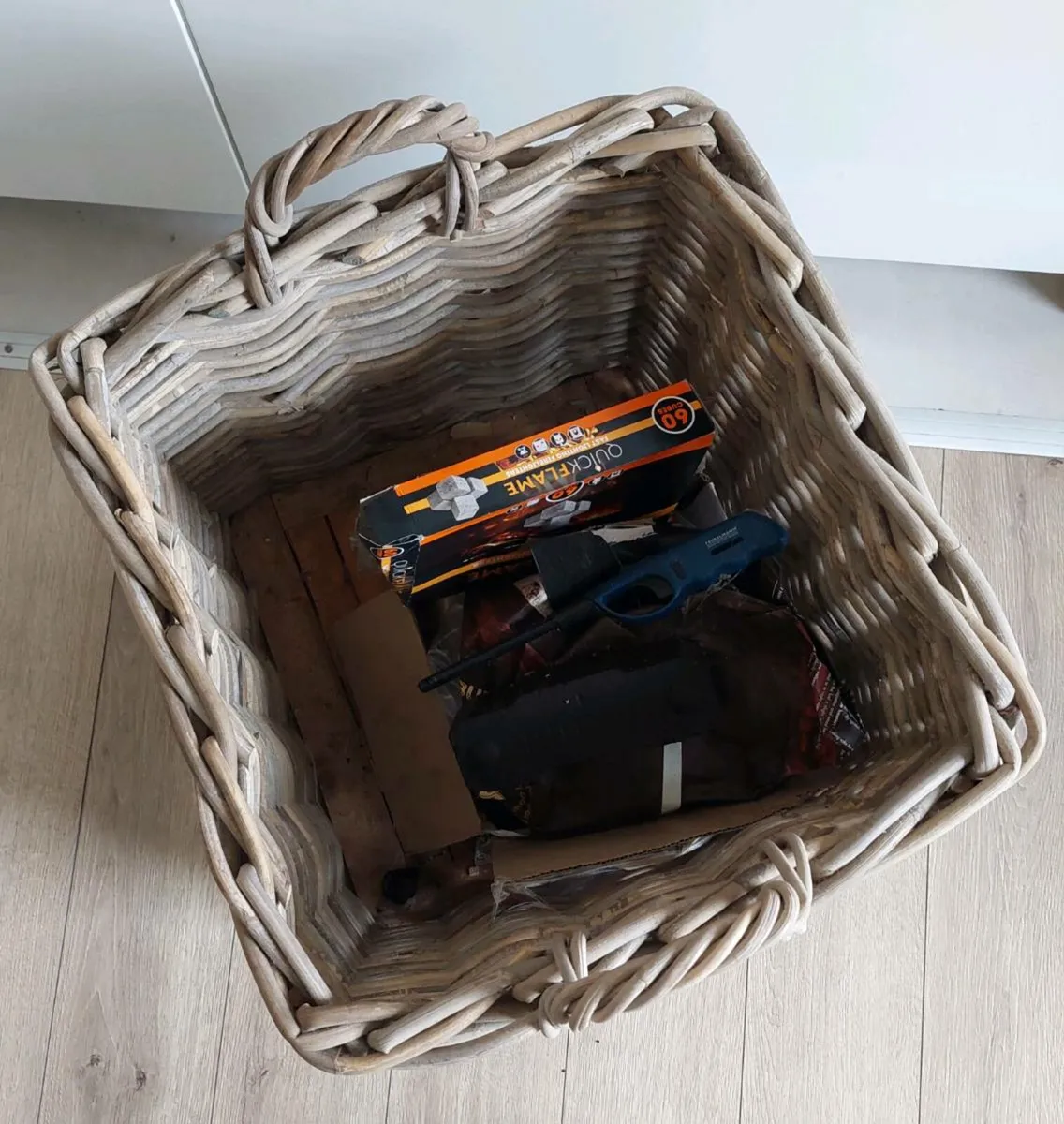 Large Wicker Basket on Castors - Image 4
