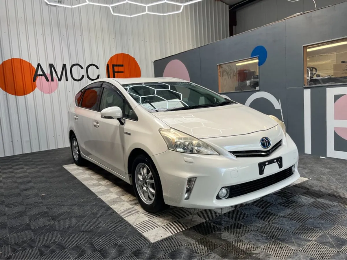 Toyota Prius Prius Alpha 7 Seater Hybrid / 99k KM - Image 1