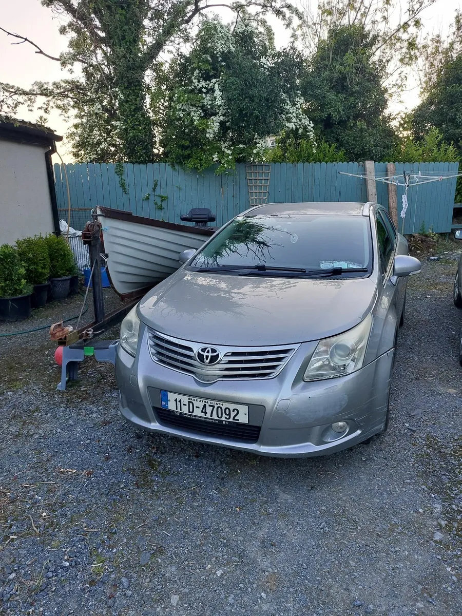 Toyota Avensis 2011 - Image 1
