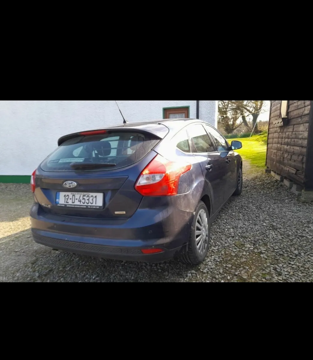 Ford Focus 2012 - Image 2