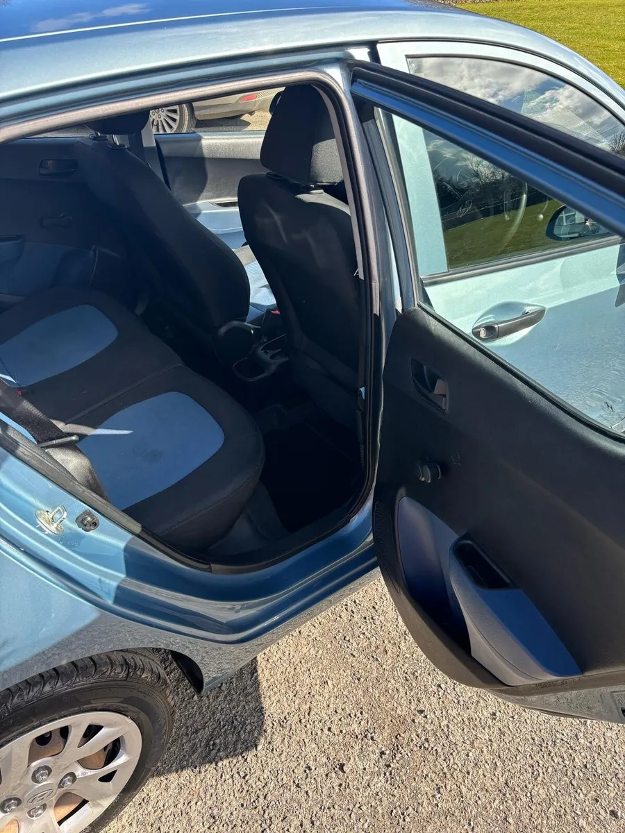 Hyundai i10 2019 - Image 2