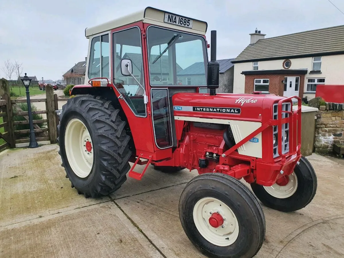 1978 International 574 Hydro - Image 2
