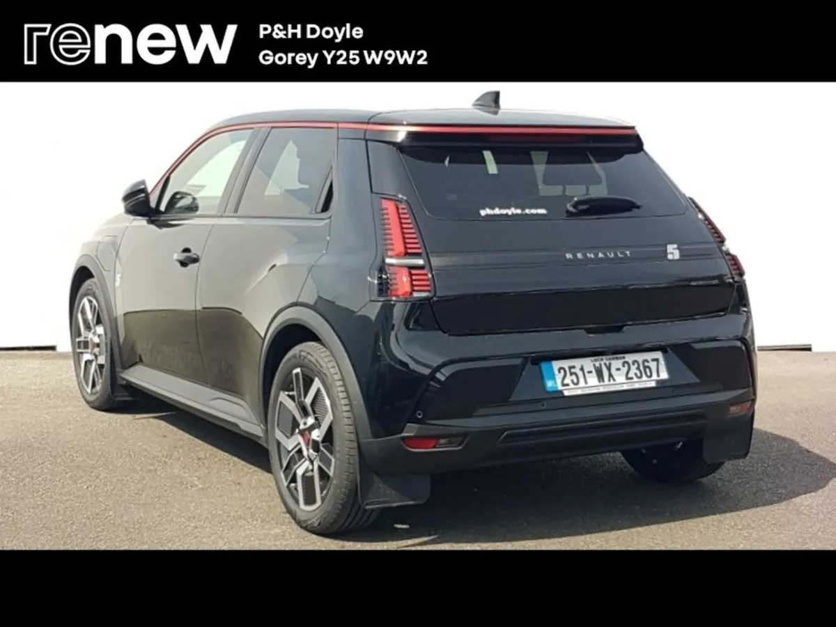 Renault 5 Techno 52kw 150HP - Image 3