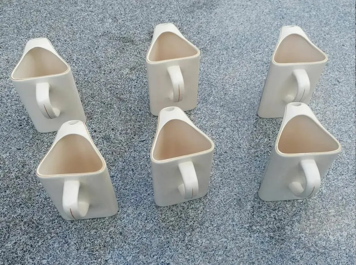 Six Guinness Water Jugs - Image 3
