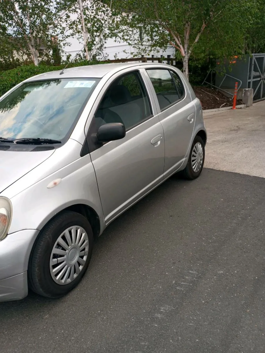 Toyota Yaris - Image 2