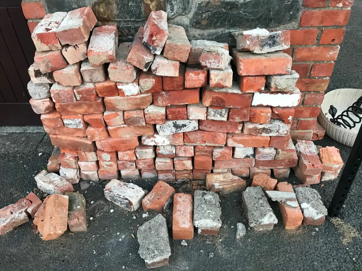 RUSTIC Old Red Brick - Image 1