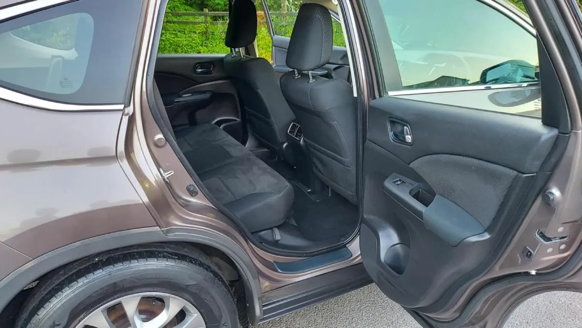 Honda CR-V 2015 - Image 2