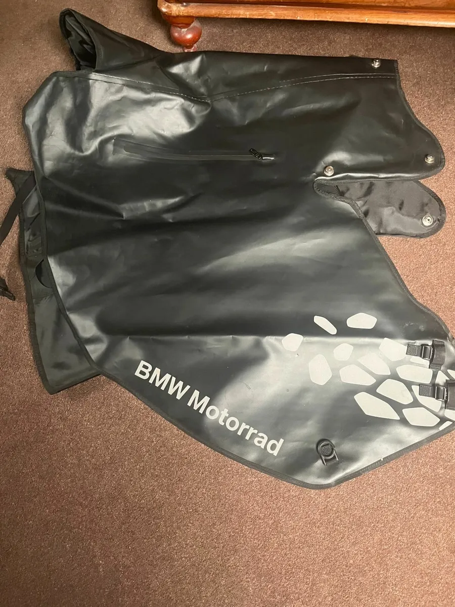 BMW Motorrad leg cover