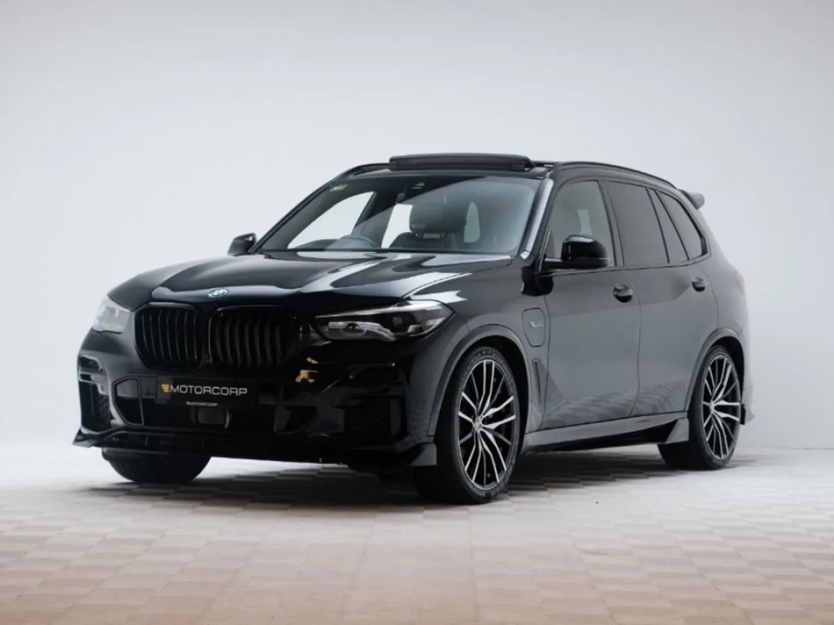 BMW X5 45E M Sport Xdrive  pan Roof - Image 3