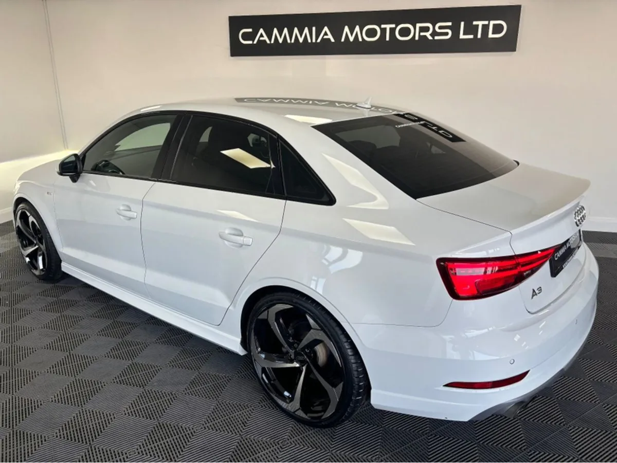 Audi A3 Audi A3 S-line 5DR Auto half Leather Heat - Image 3