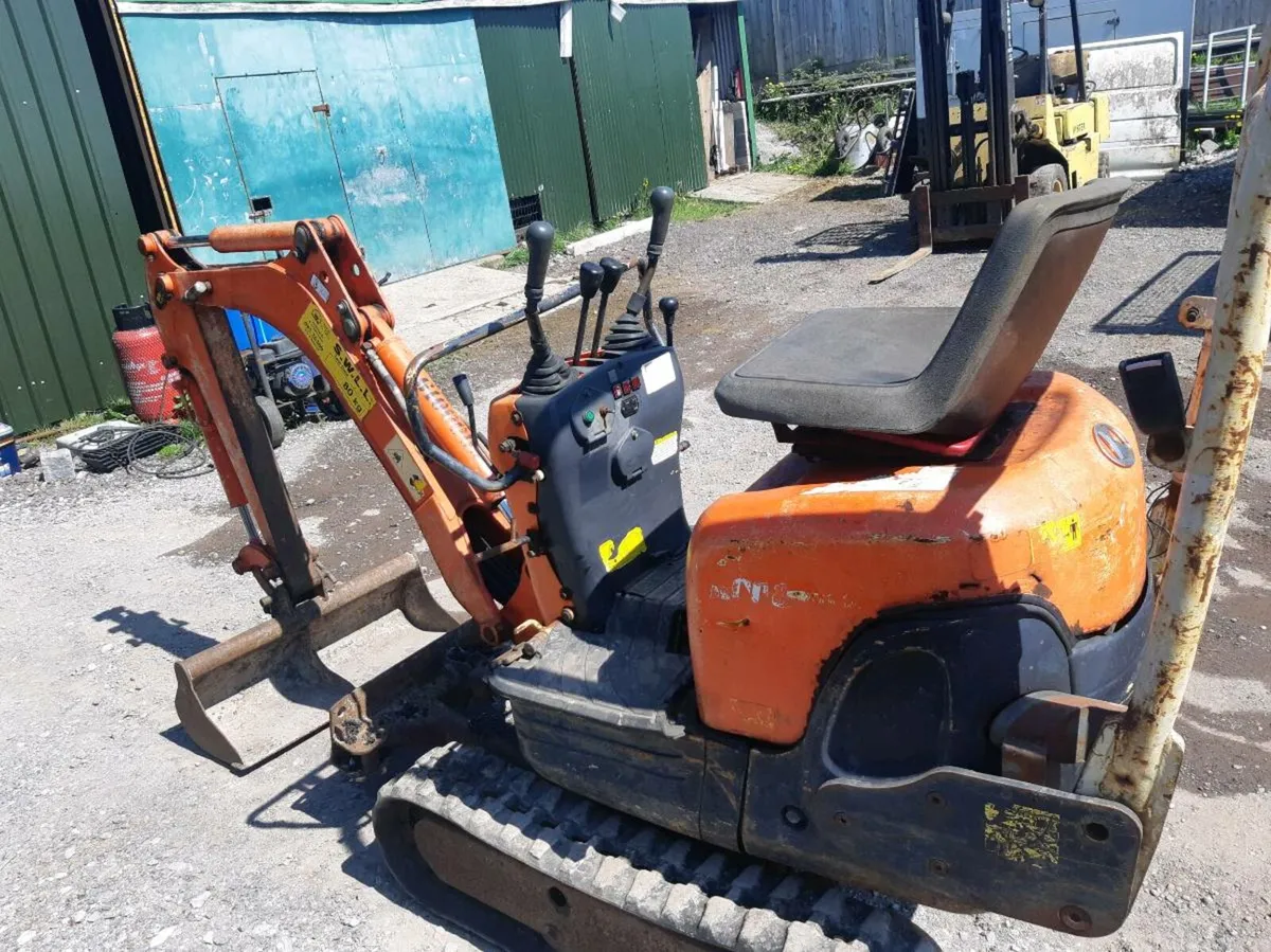 Mini digger - Image 1
