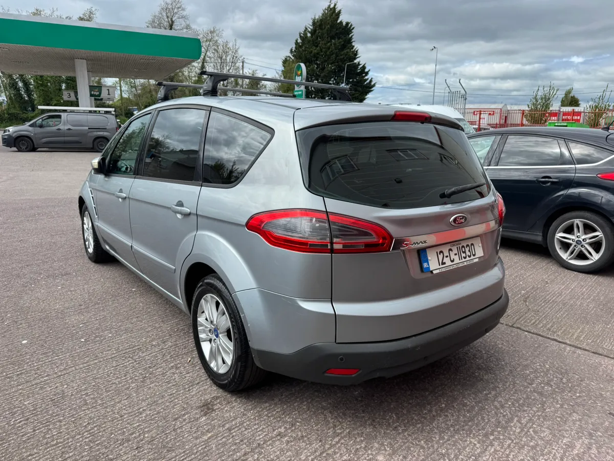 12 ford s max 7 seats no damage - Image 2