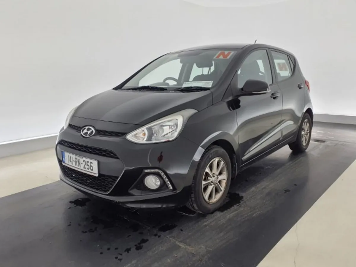 Hyundai i10 Deluxe 4dr - 998cc - Image 1