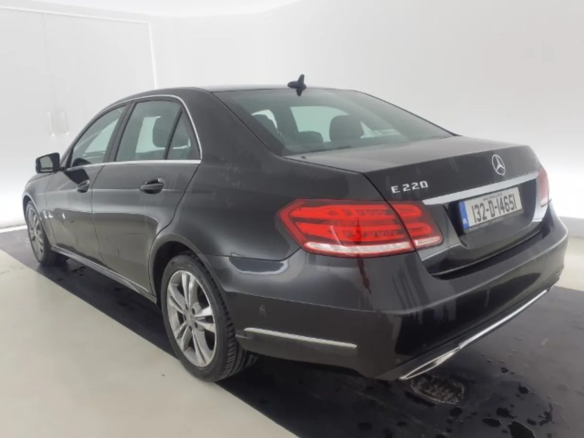 Mercedes-Benz E-Class Series 220 Cdi Blue Efficie - Image 4