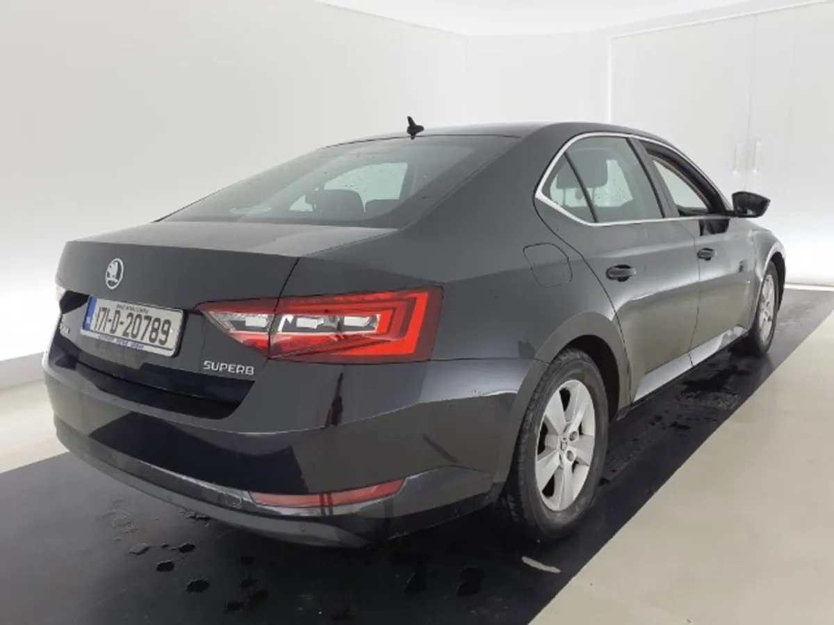 Skoda Superb Ambition 1.6 Tdi 120bhp 4dr - 1598cc - Image 3