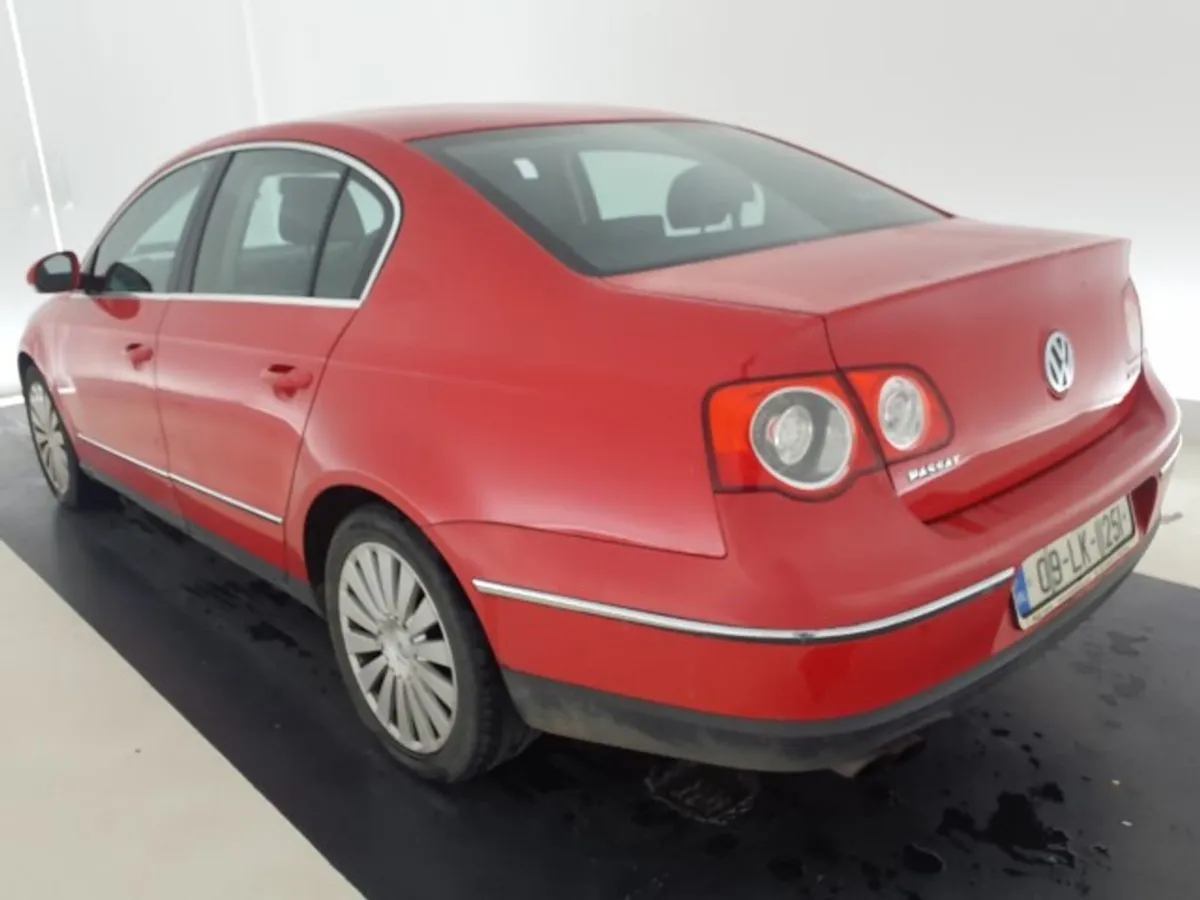 Volkswagen Passat 2.0 Tdi Highline Cr Dpf 140ps 4 - Image 4