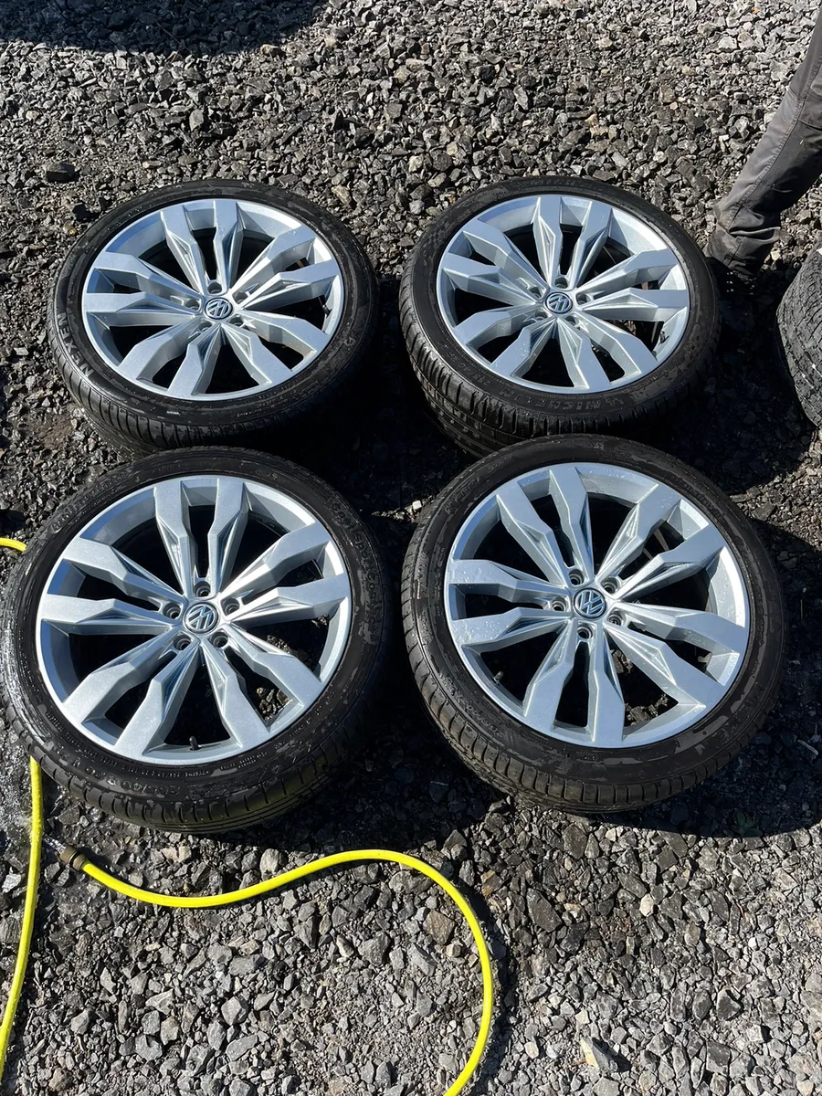 20inch VW Tiguan R line alloy wheels - Image 1