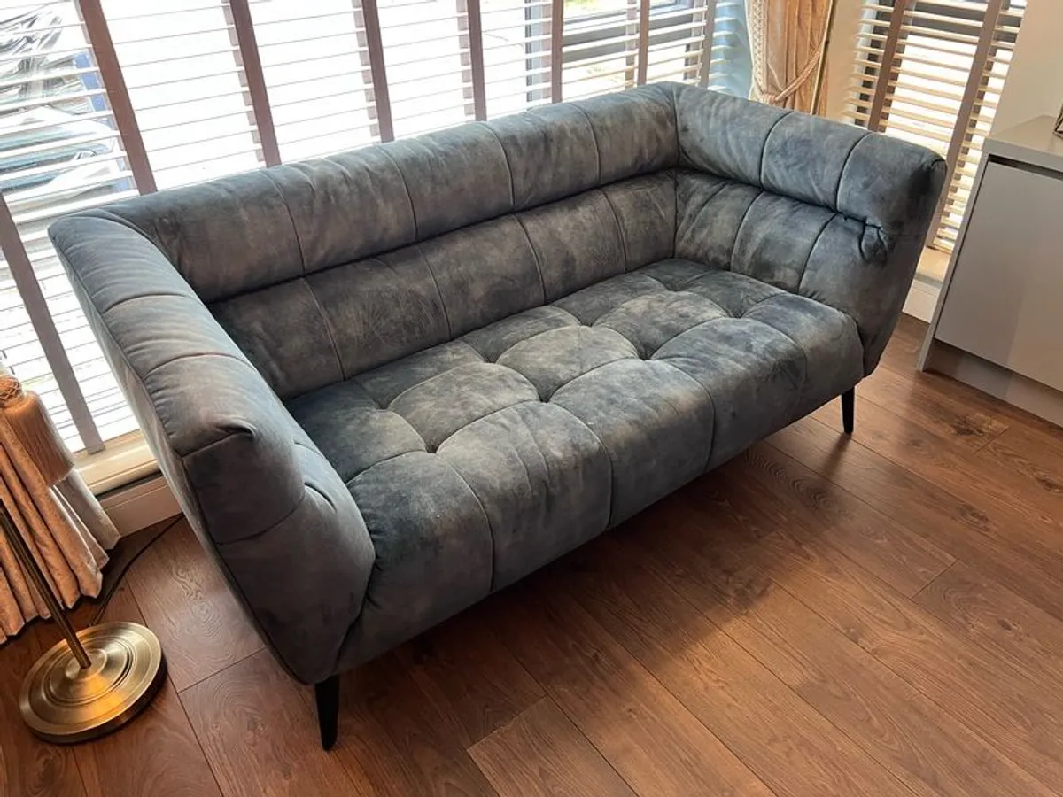 3-piece Couch Set - Image 2