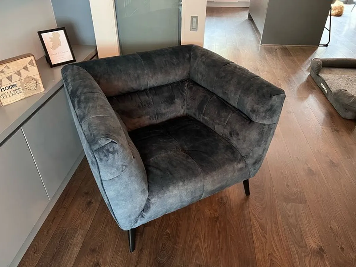 3-piece Couch Set - Image 3