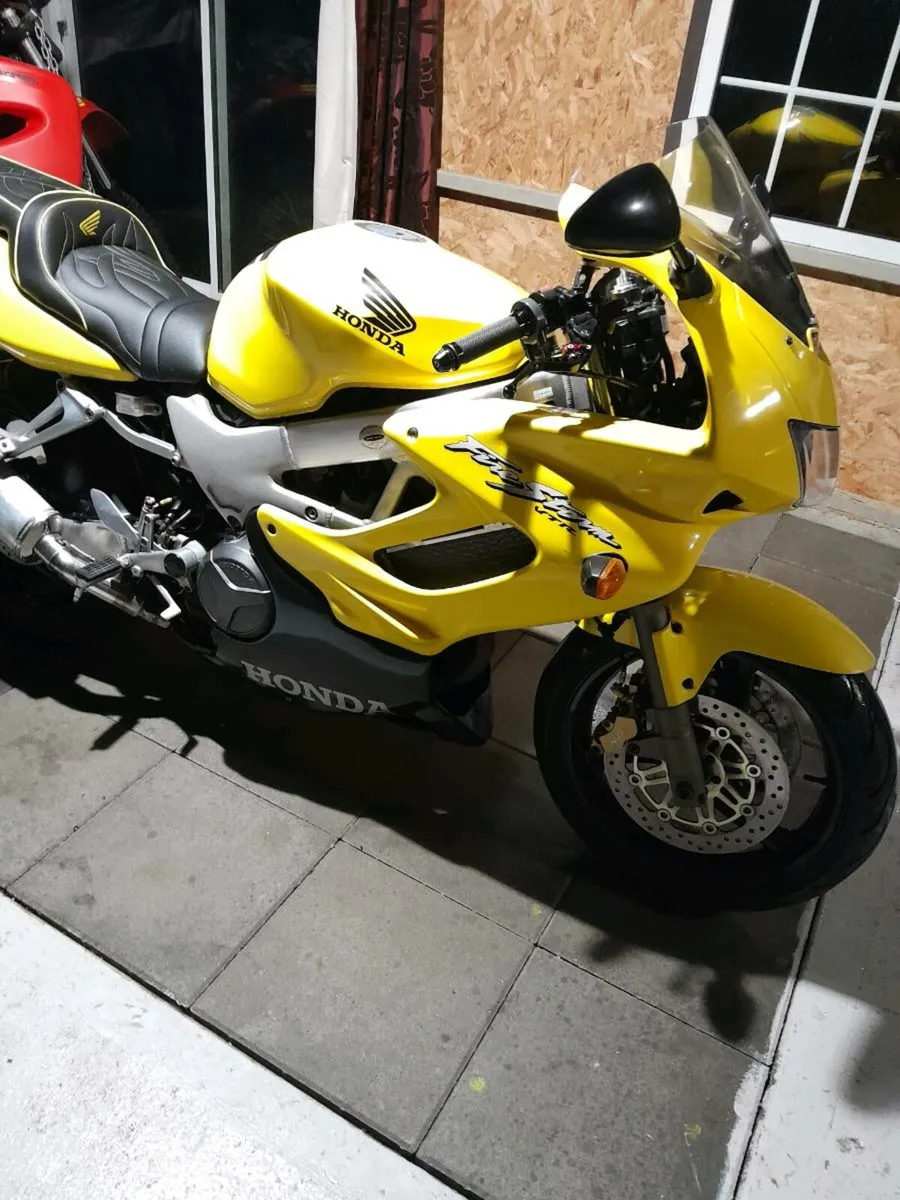Honda VTR 1000 - Image 3