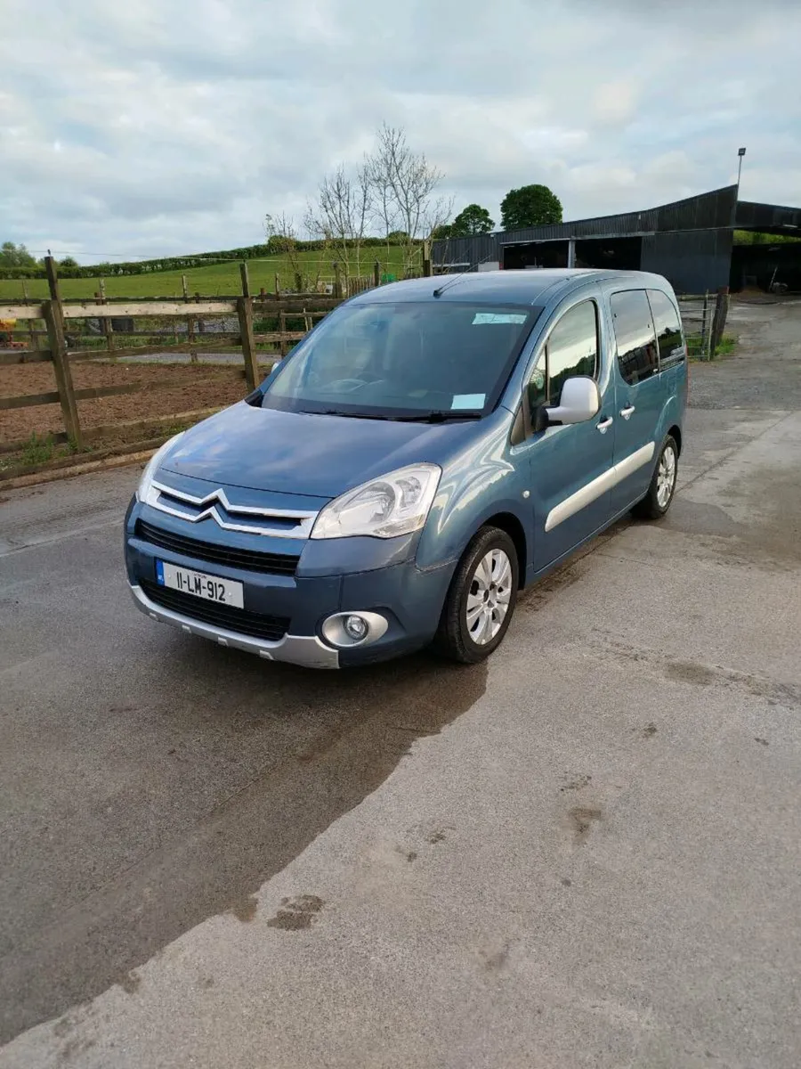 Citroen Berlingo- wheelchair accessible - Image 2