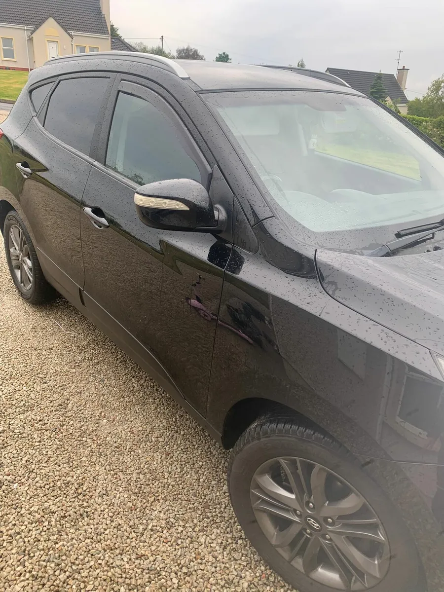 Hyundai ix35 - Image 2