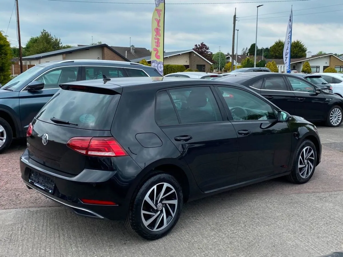 Volkswagen Golf Match TDI - Image 3