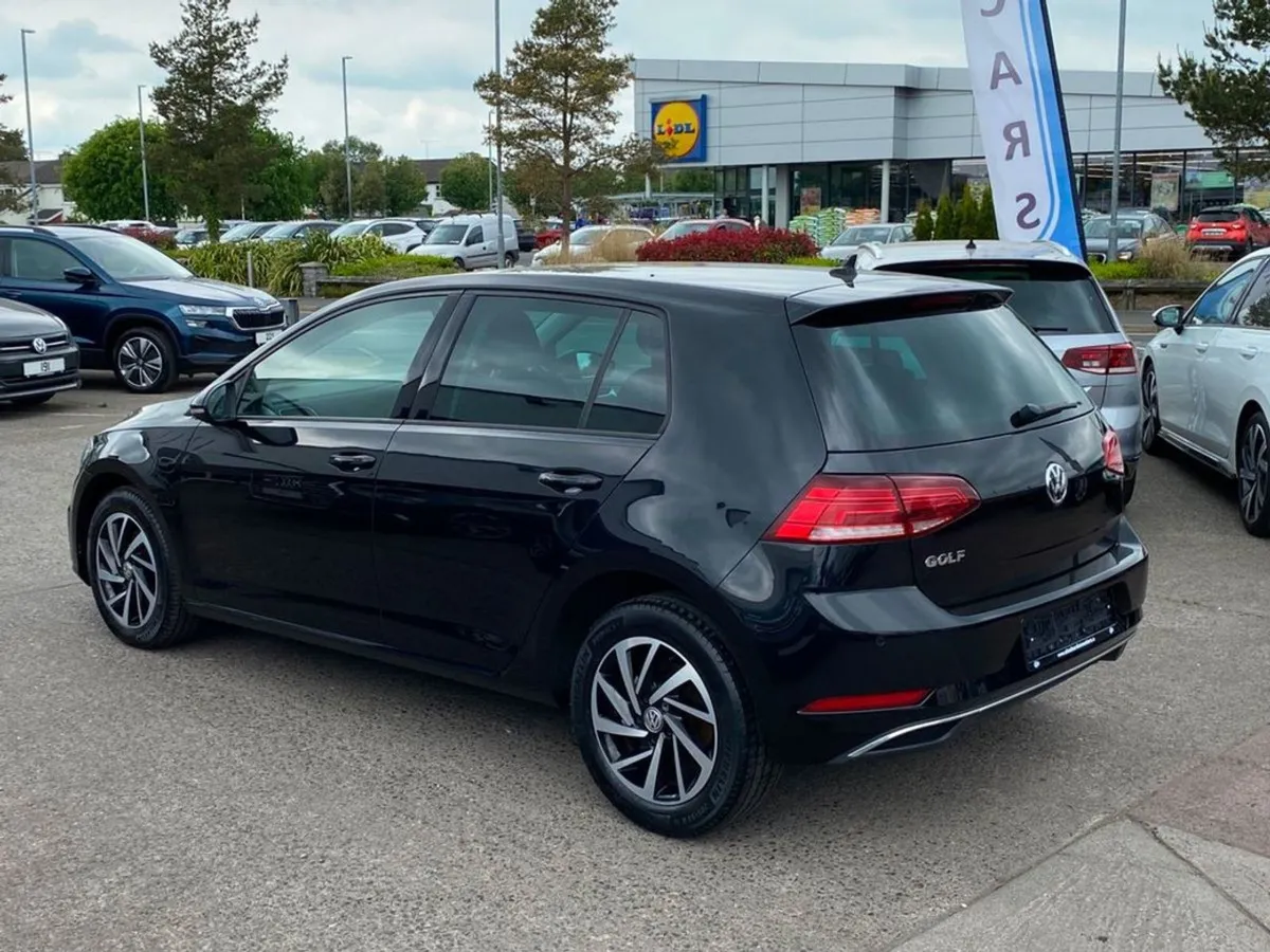 Volkswagen Golf Match TDI - Image 4