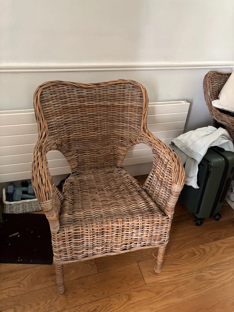 Arm chairs wicker - Image 1