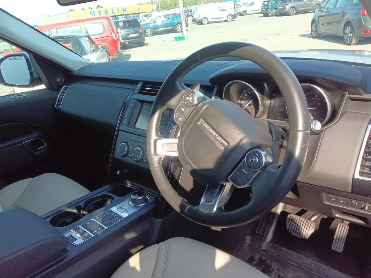 Land Rover Discovery My17 2.0 TD4 S 180PS - Image 4