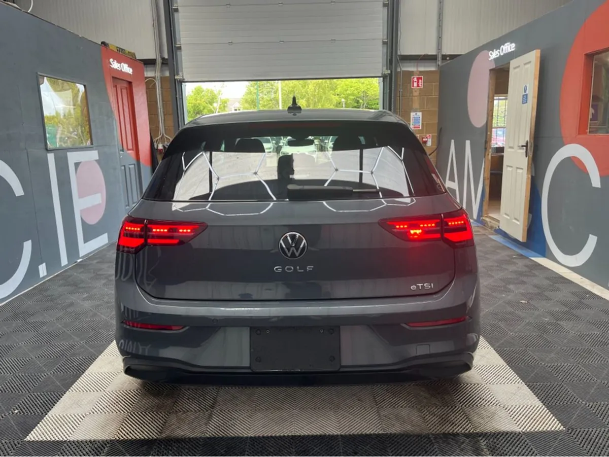 Volkswagen Golf 1.0 Etsi / 14k KMs / Reverse Came - Image 4