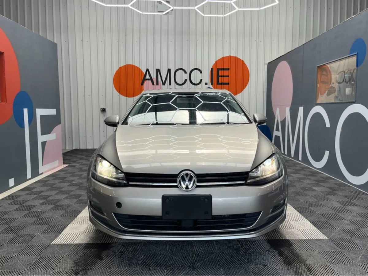 Volkswagen Golf TSI High Line / Reverse Camera Ad - Image 2