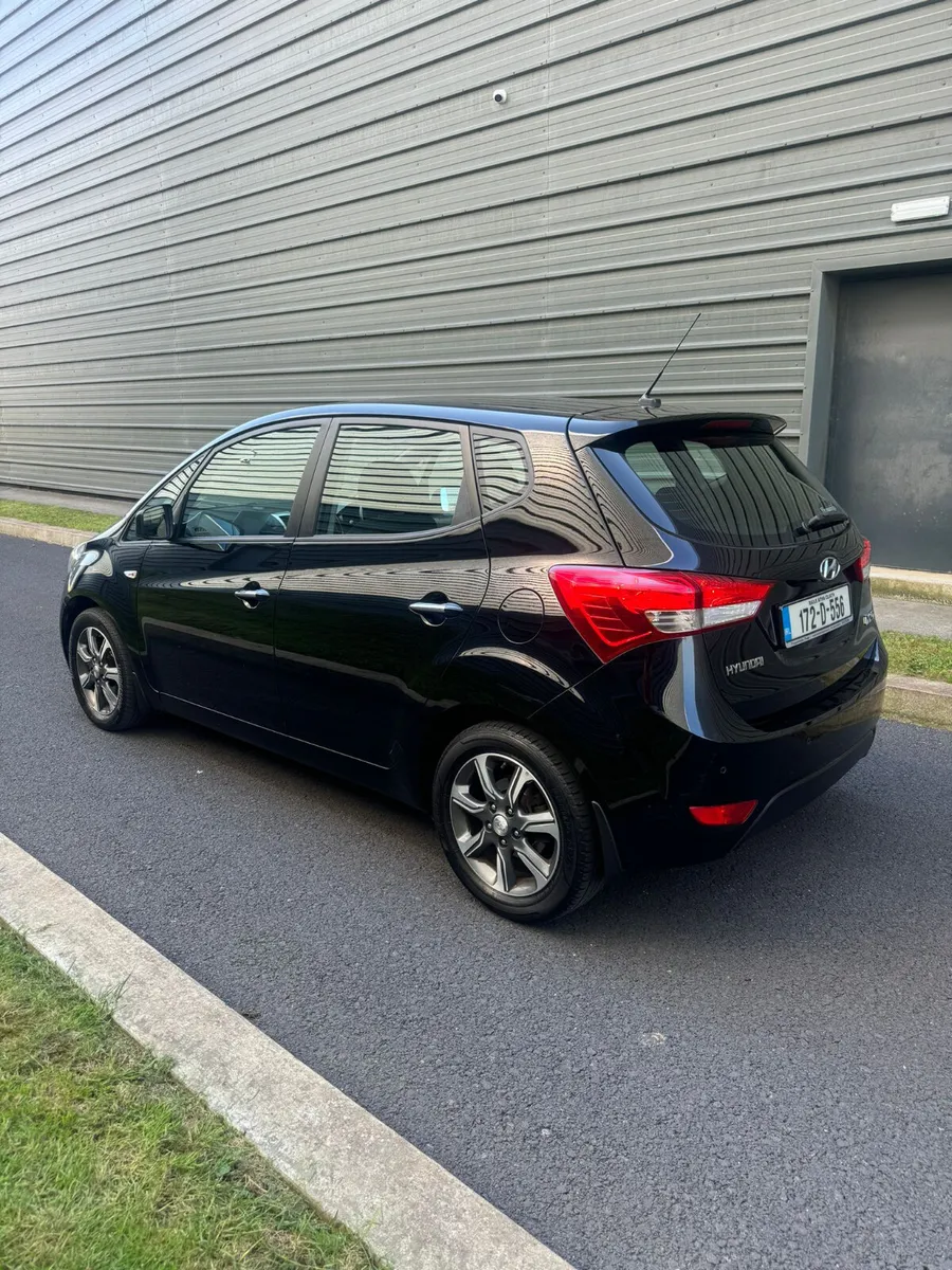 Hyundai ix20 2017 DELUXE 1.4 PETROL - Image 4