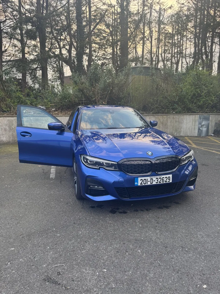 BMW 330e LOW KM - Image 2