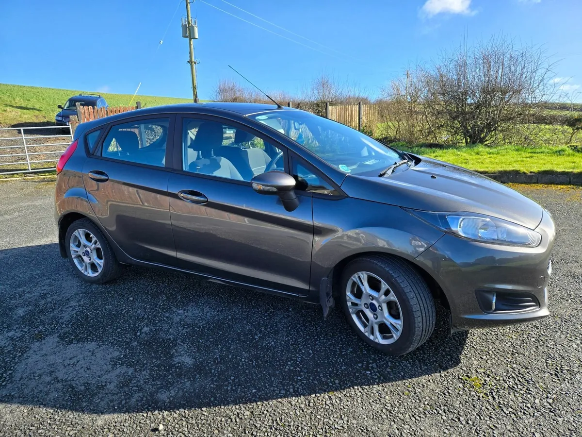 Ford Fiesta 2016 ZETEC 1.0 AUTOMATIC - Image 1