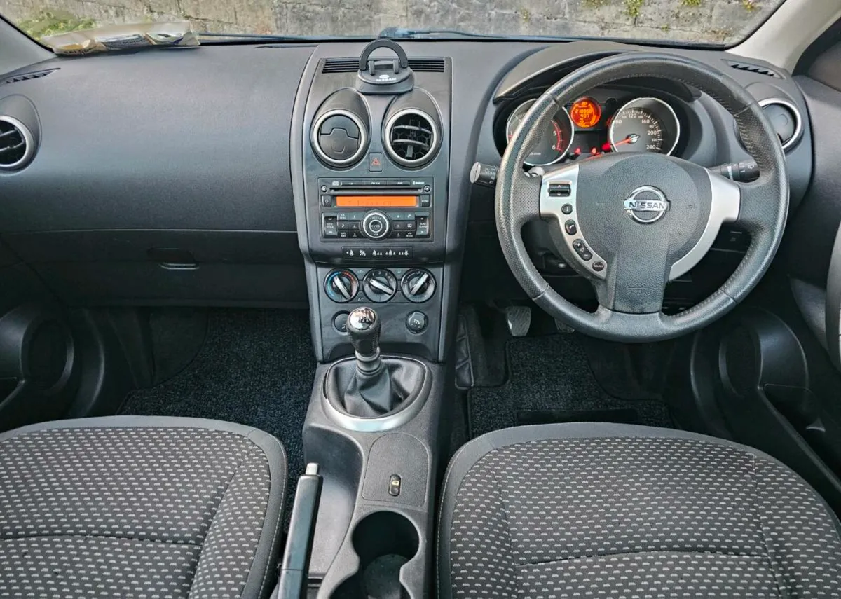 Nissan Qashqai+2 NCT until 27/02/26 - Image 3