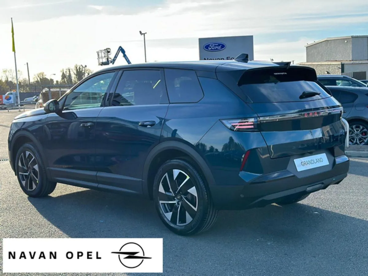 Opel Grandland Gs-line 1.2 Hybrid 136Ps EX Demo - Image 3