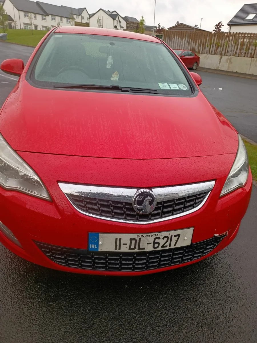 Vauxhall Astra 2011 - Image 1