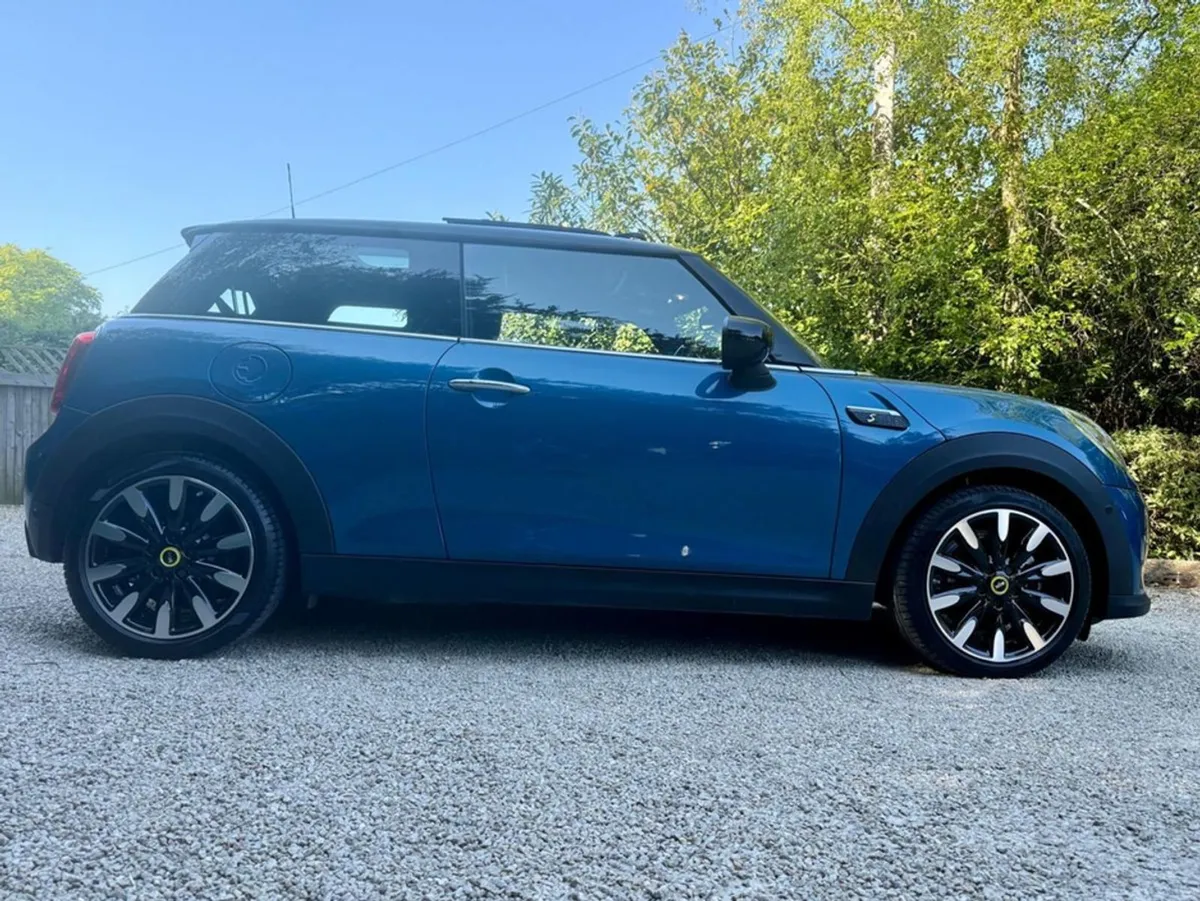 MINI Cooper S Electric Level 3 - Image 2