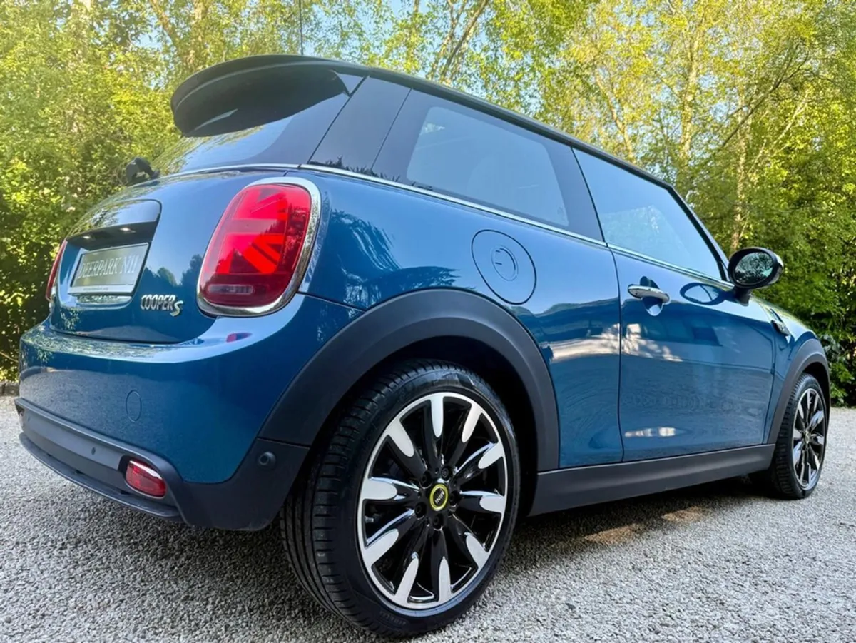 MINI Cooper S Electric Level 3 - Image 3